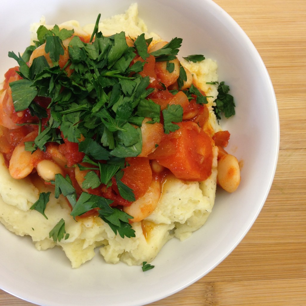 Weekday Meal: Spicy Butterbeans with Garlic&nbsp;Mash