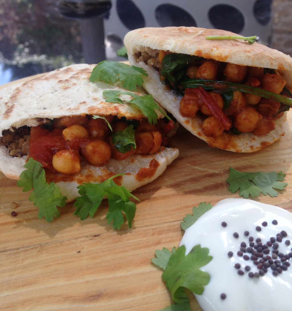 Tikka Chickpea and Spinach Pittas with&nbsp;Quinoa